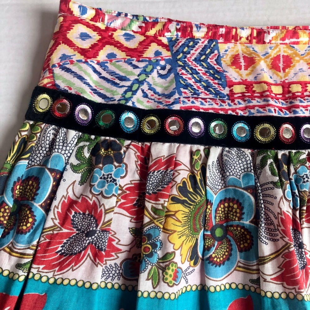 Colorful Patterned Women's Skirt - Picture 3 of 7